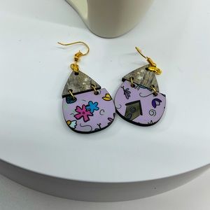 Downtime Designs Spring Splash on lavender Split-Teardrop earrings.